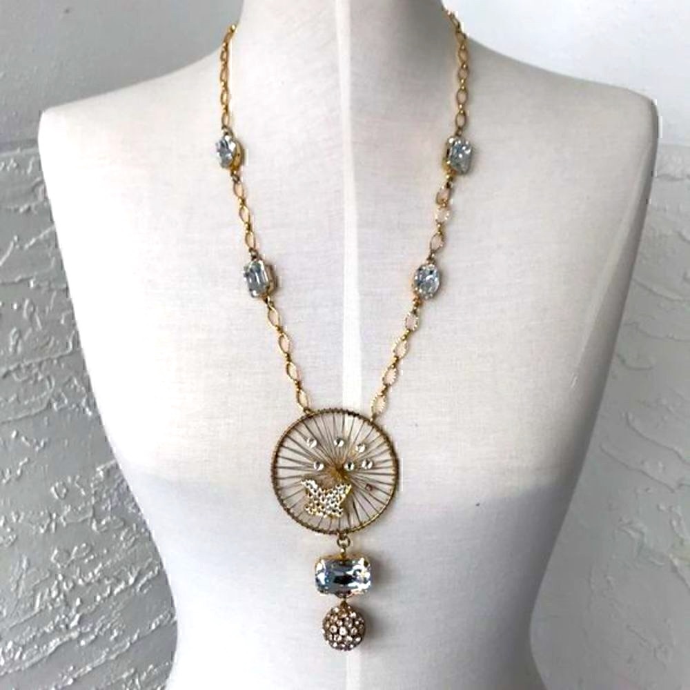 AMERICAN INDIAN‎ Crystal necklace